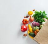 بحران تغذیه کودکان؛ گزارش جدید: میوه و سبزی در سفره بچه‌ها غایب است
