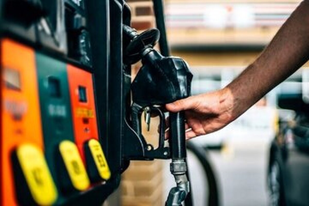 خبر مهم درباره سهمیه بنزین / دولت دلیل محدودیتهای احتمالی را اعلام کرد