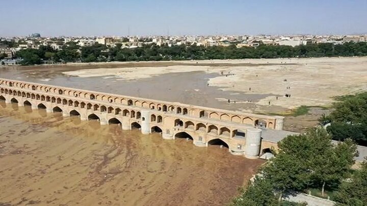 لاهیجانزاده: احیای زایندهرود نیازمند مصوبه ستاد ملی تالابهاست