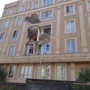 وقوع حادثه وحشتناک در تهران / جرثقیل ساختمانی سقوط کرد