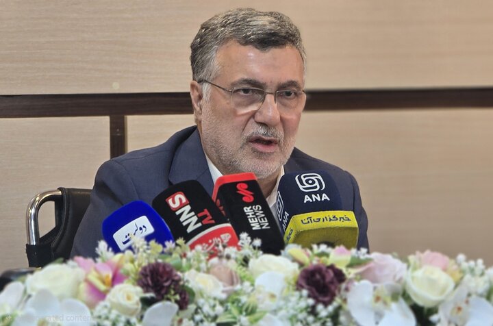 ظفرقندی: تیم سلامت در سختترین شرایط پای کار مردم؛ بدهی بیمه حل شود