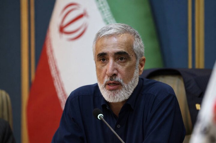 پیرصالحی: محدودیتهای پولی، تأمین دارو را دشوار کرده است