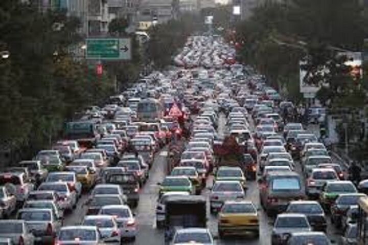ترافیک نیمهسنگین در ۵ محور مواصلاتی| طالقان-هشتگرد مسدود است