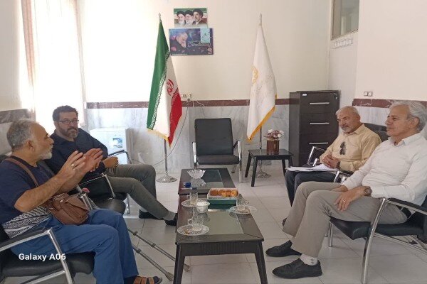 ملاویسی: خیرین قروه برای کاهش هزینههای درمان مددجویان پای کار آمدند