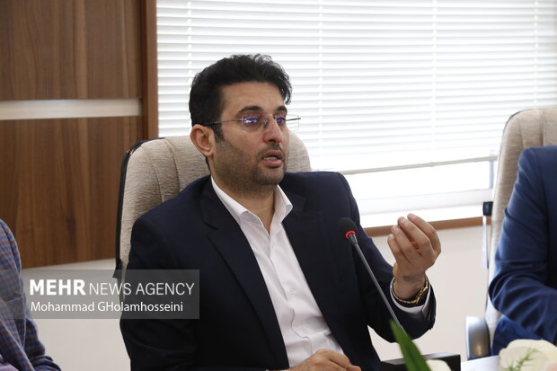 یزدانپناه: مطالبات موسسات درمانی بوشهر از مسیر قانونی پیگیری میشود